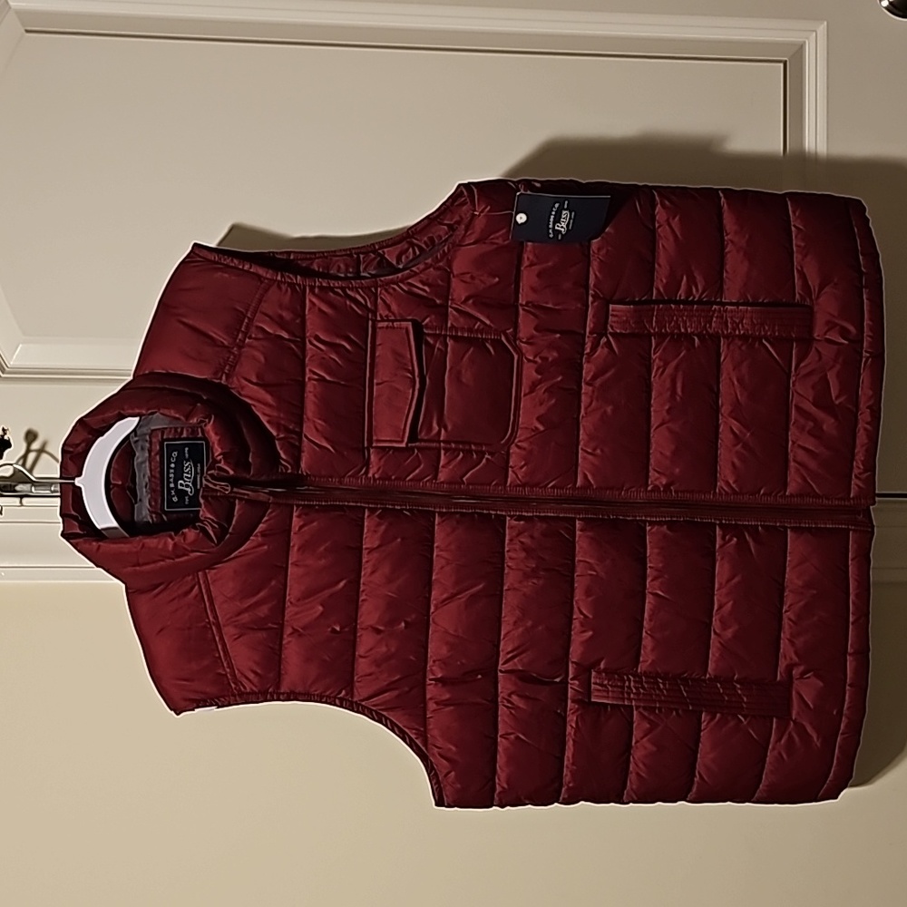 NWT G.H. Bass vest